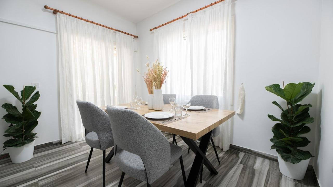 Appartement Beautiful In Harbour Paphos, & Close To *